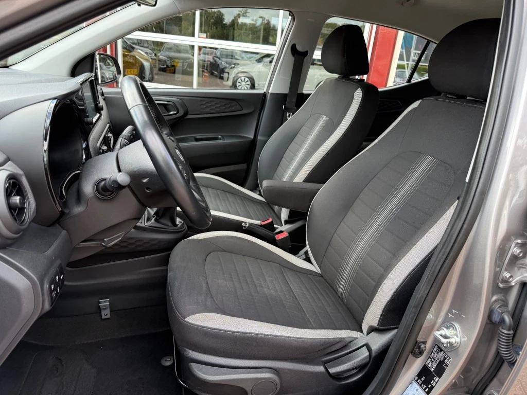 Hoofdafbeelding Hyundai i10