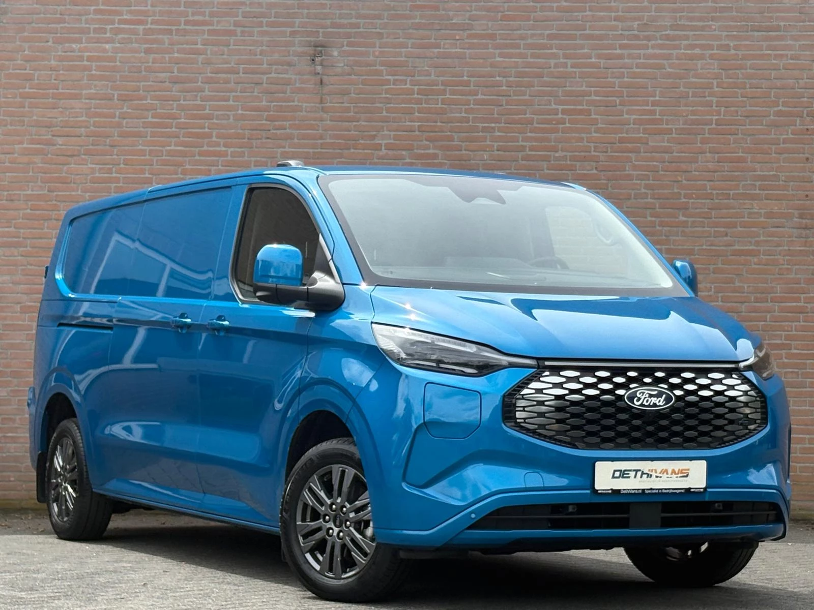 Hoofdafbeelding Ford E-Transit Custom