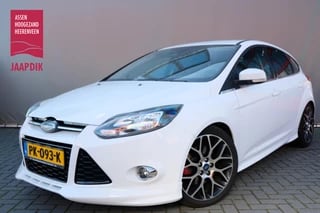 Ford Focus BWJ 2013 1.6 EcoBoost 150 PK Titanium CLIMA / CRUISE / AUX / BLUTOOTH / KEYLESS / SPORTSTOELLEN / LMV / PARKEERSENSOREN