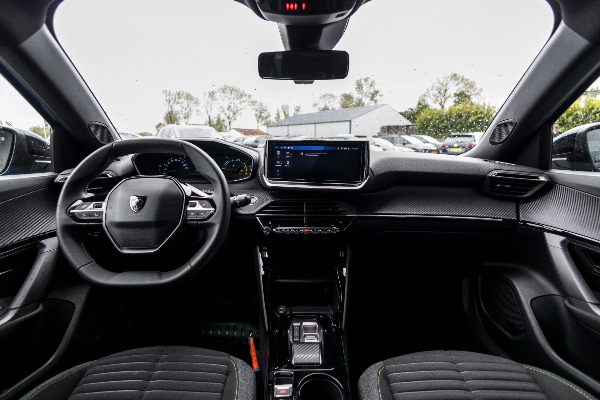 Hoofdafbeelding Peugeot e-2008