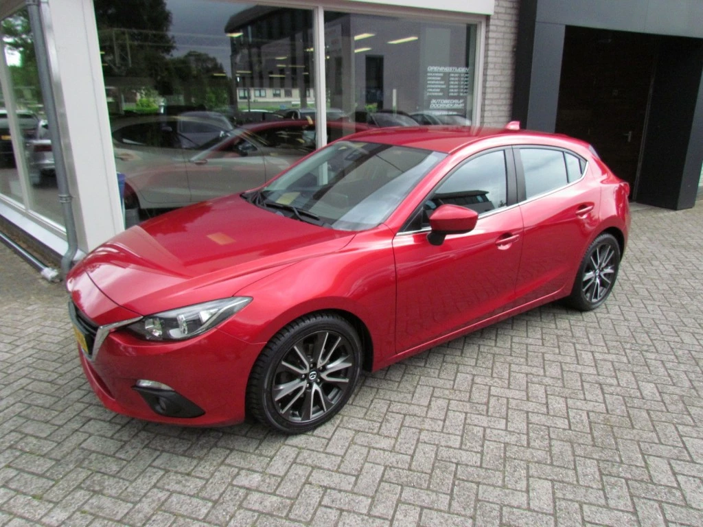 Hoofdafbeelding Mazda 3