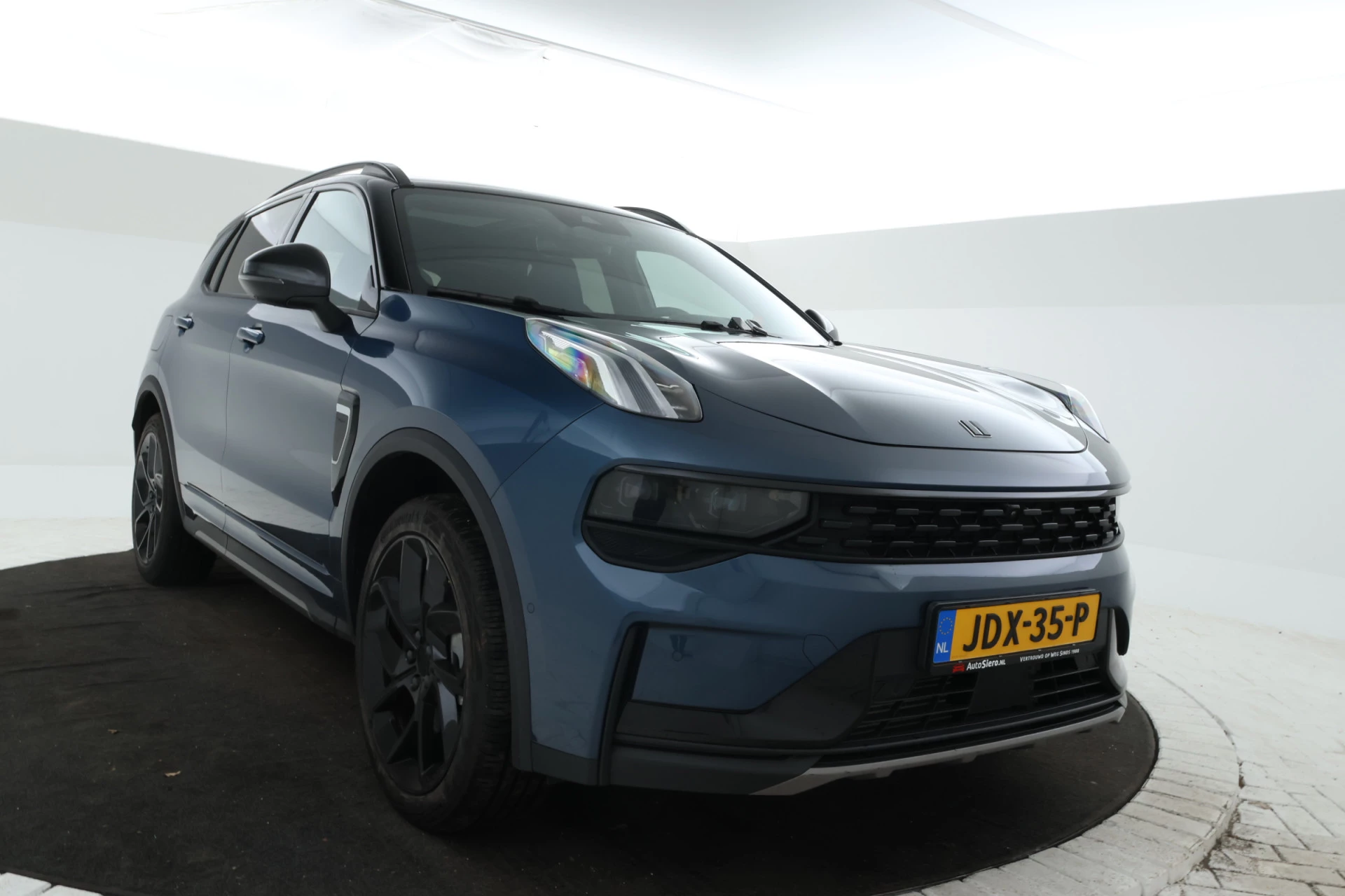 Hoofdafbeelding Lynk & Co 01