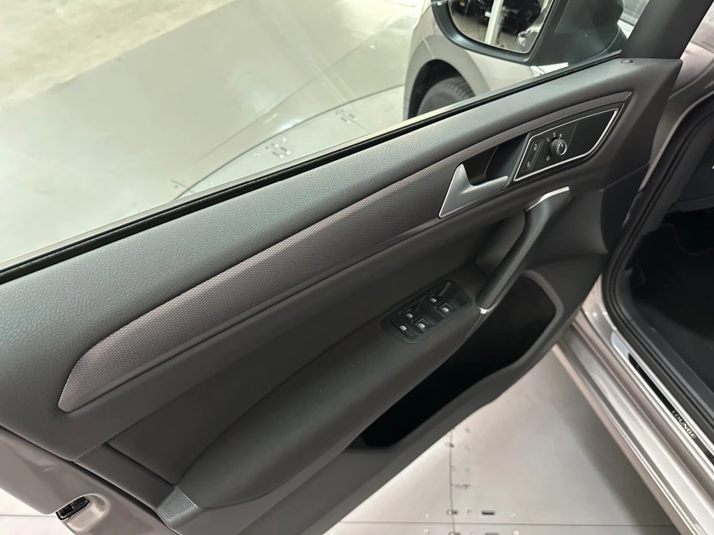 Hoofdafbeelding Volkswagen Golf Sportsvan