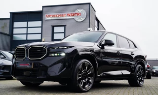 Hoofdafbeelding BMW XM BMW XM PHEV 30 kWh | 687 PK | Iconic Glow | Skylounge | Massage | 360 Cam | Drive assistant | Stuurwielverwarming | Sportuitlaat |