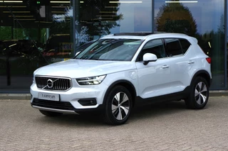 Volvo XC40 1.5 T4 Recharge Inscription Expression 211 PK PHEV, Panoramadak, Trekhaak, Camera, Carplay, Climate Control