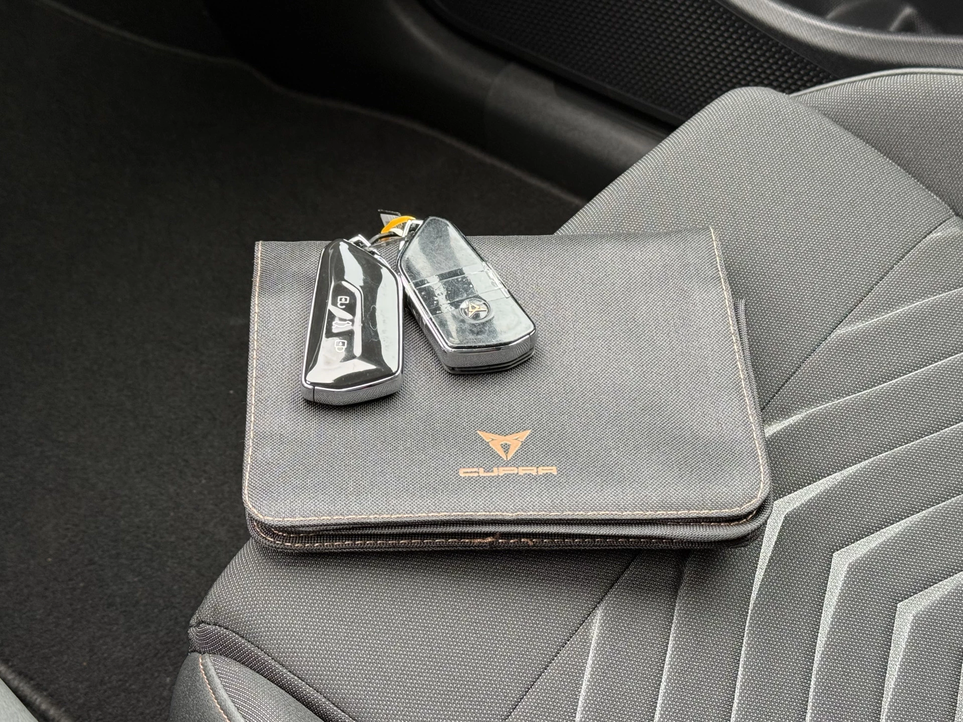 Hoofdafbeelding CUPRA Born