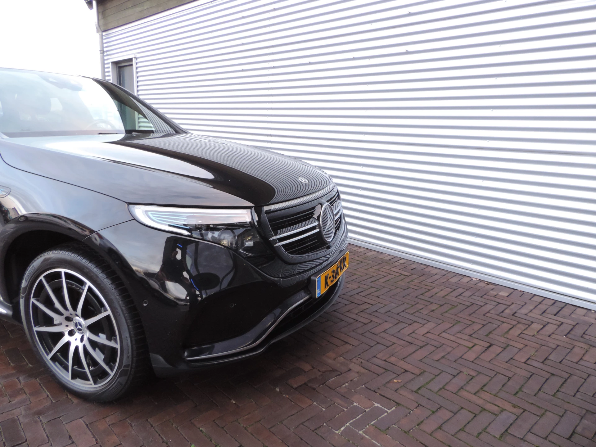 Hoofdafbeelding Mercedes-Benz EQC