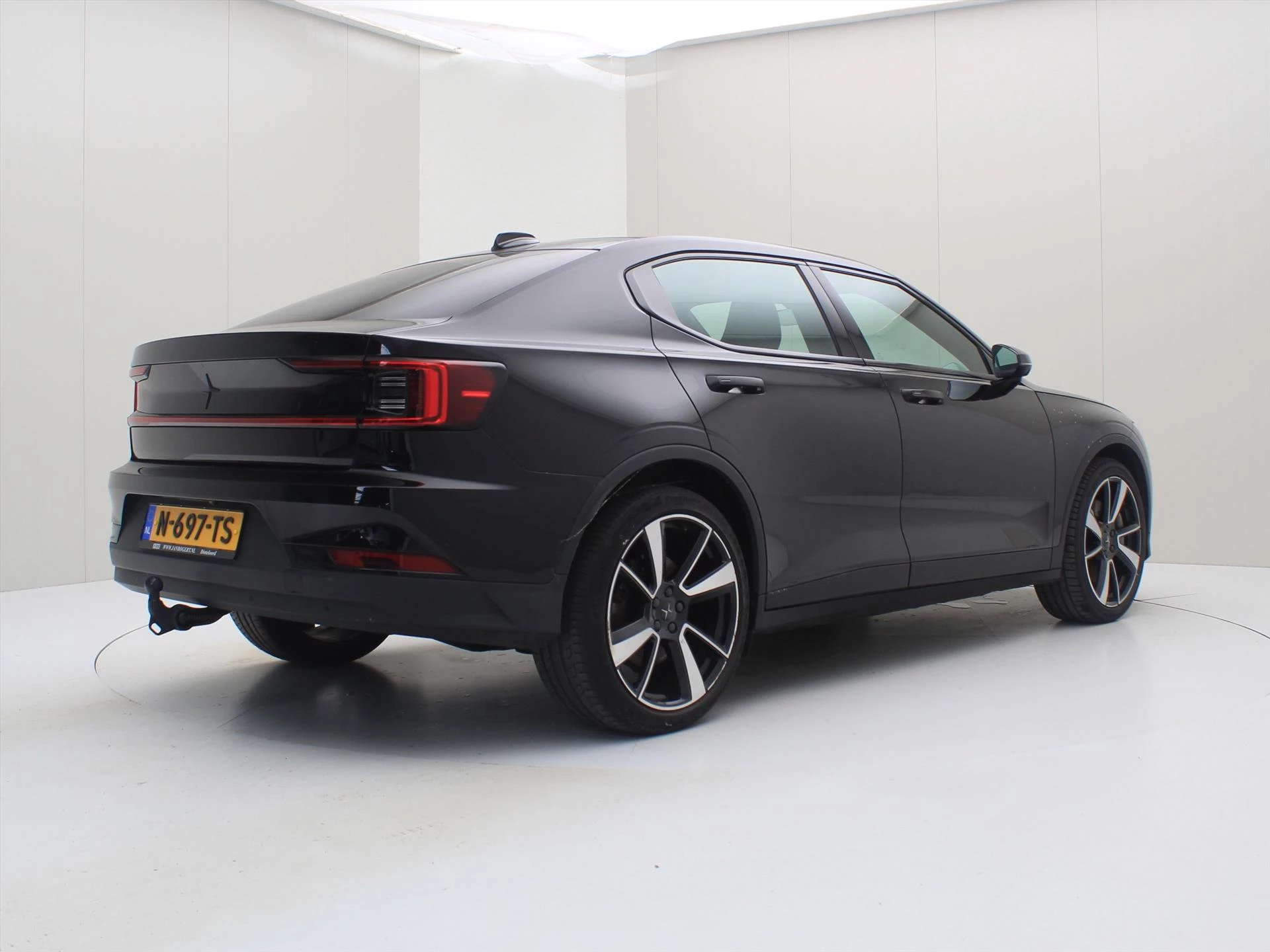 Hoofdafbeelding Polestar 2