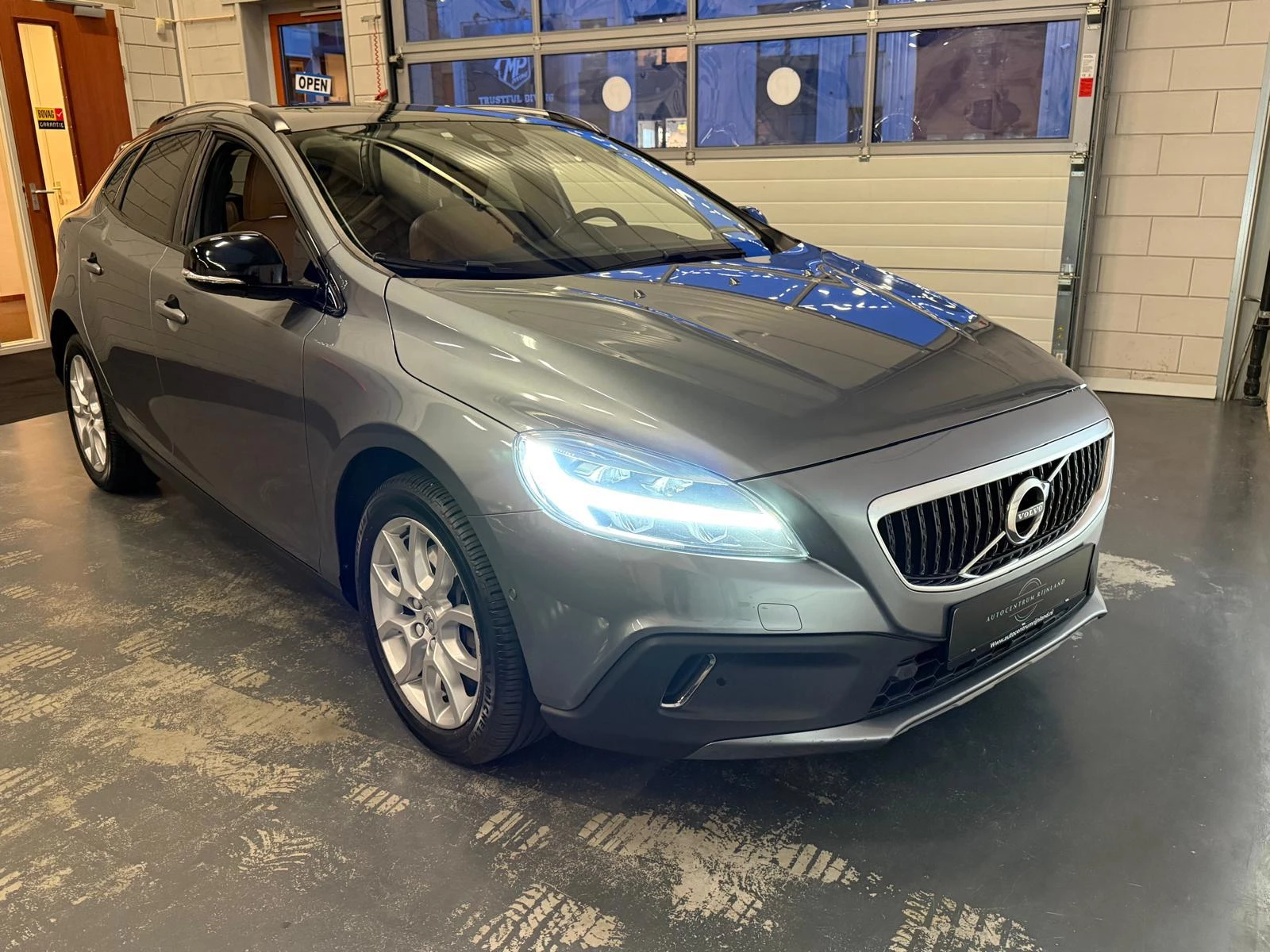 Hoofdafbeelding Volvo V40