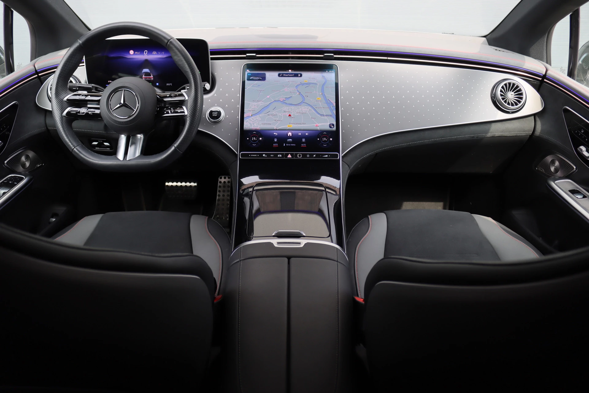 Hoofdafbeelding Mercedes-Benz EQE