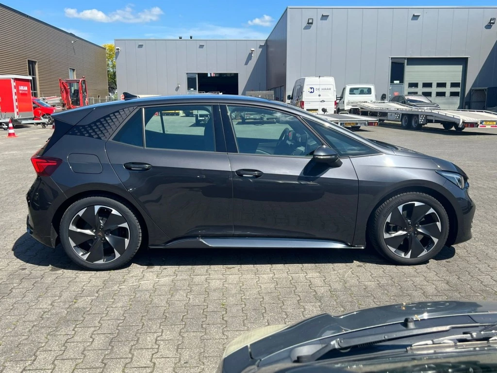 Hoofdafbeelding CUPRA Born
