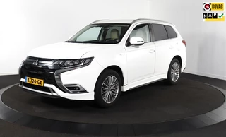 Mitsubishi Outlander 2.4 PHEV Pure+ Leer / Trekhaak / Side skirts