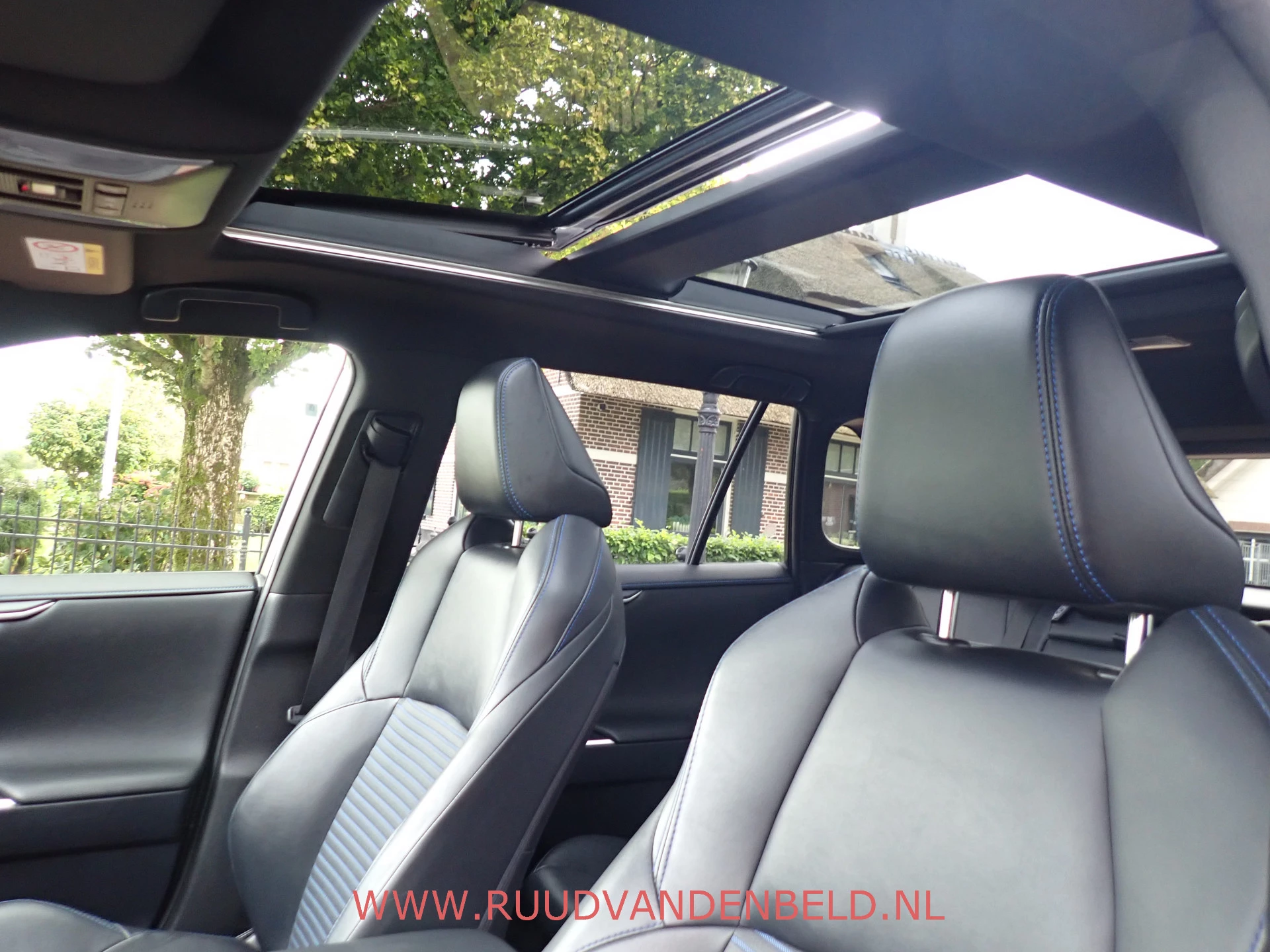 Hoofdafbeelding Toyota RAV4
