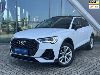 Hoofdafbeelding Audi Q3 Audi Q3 Sportback 35 TFSI S-Line BLACK Pack 150pk Panoramadak / Camera / Stoelverwarming / Leder