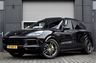 Porsche Cayenne 3.0 E-Hybrid 462pk | Panoramadak | Sport Chrono | Trekhaak wegkl. | Bose | Luchtvering | Soft Close | LED-Matrix | Orig. NL |