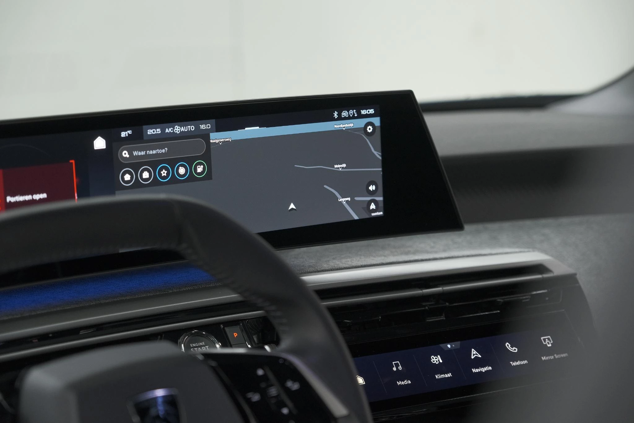 Hoofdafbeelding Peugeot e-3008