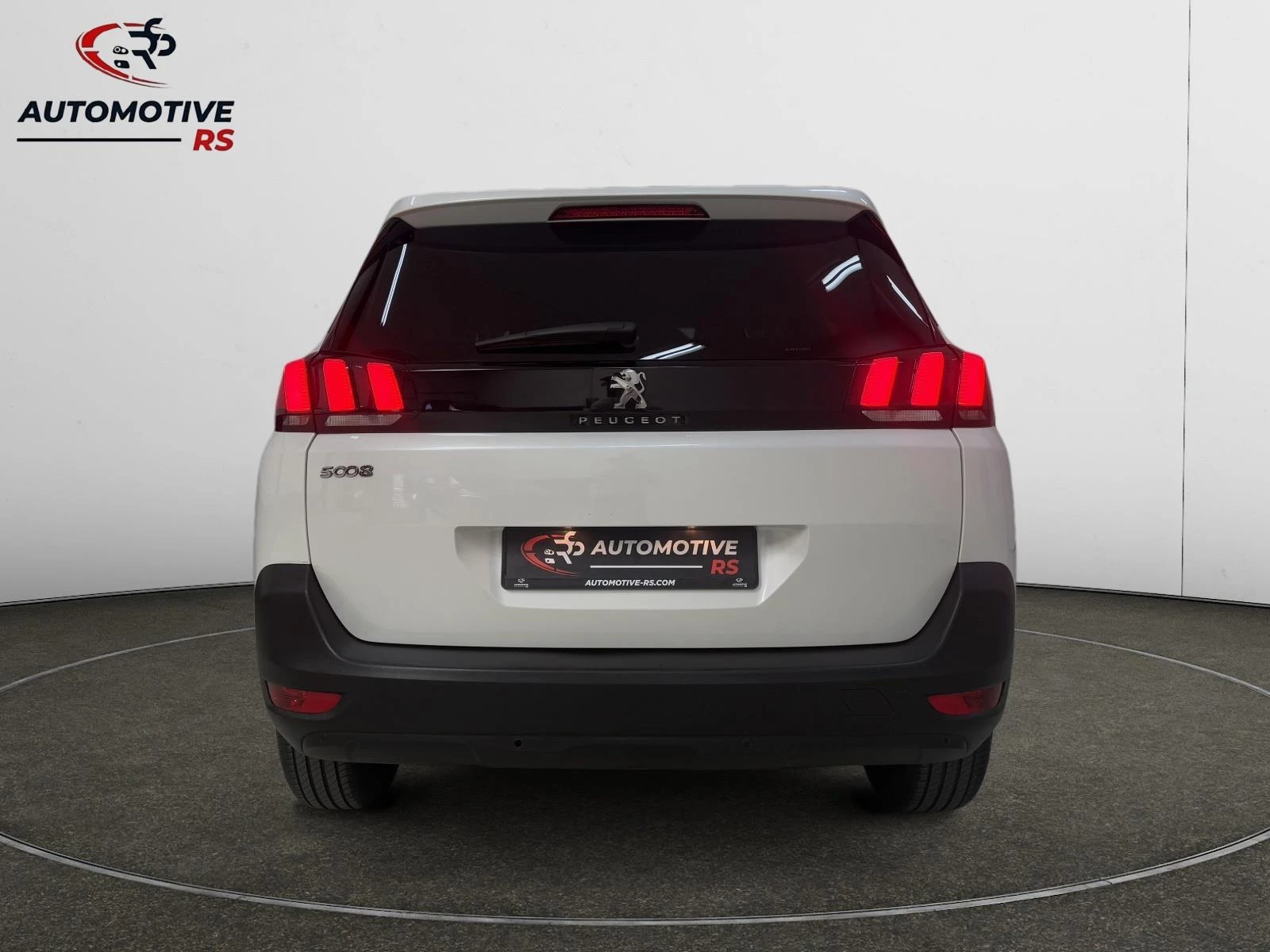 Hoofdafbeelding Peugeot 5008