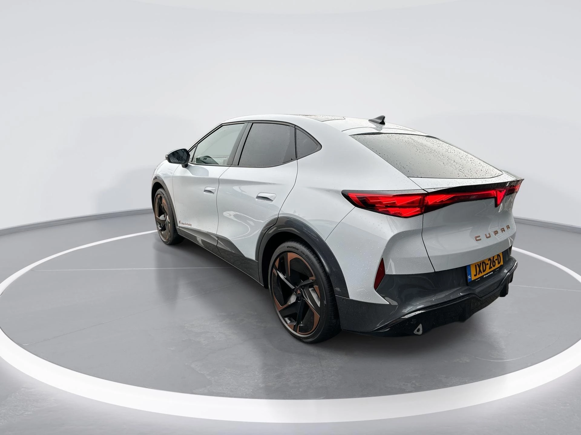 Hoofdafbeelding CUPRA Tavascan