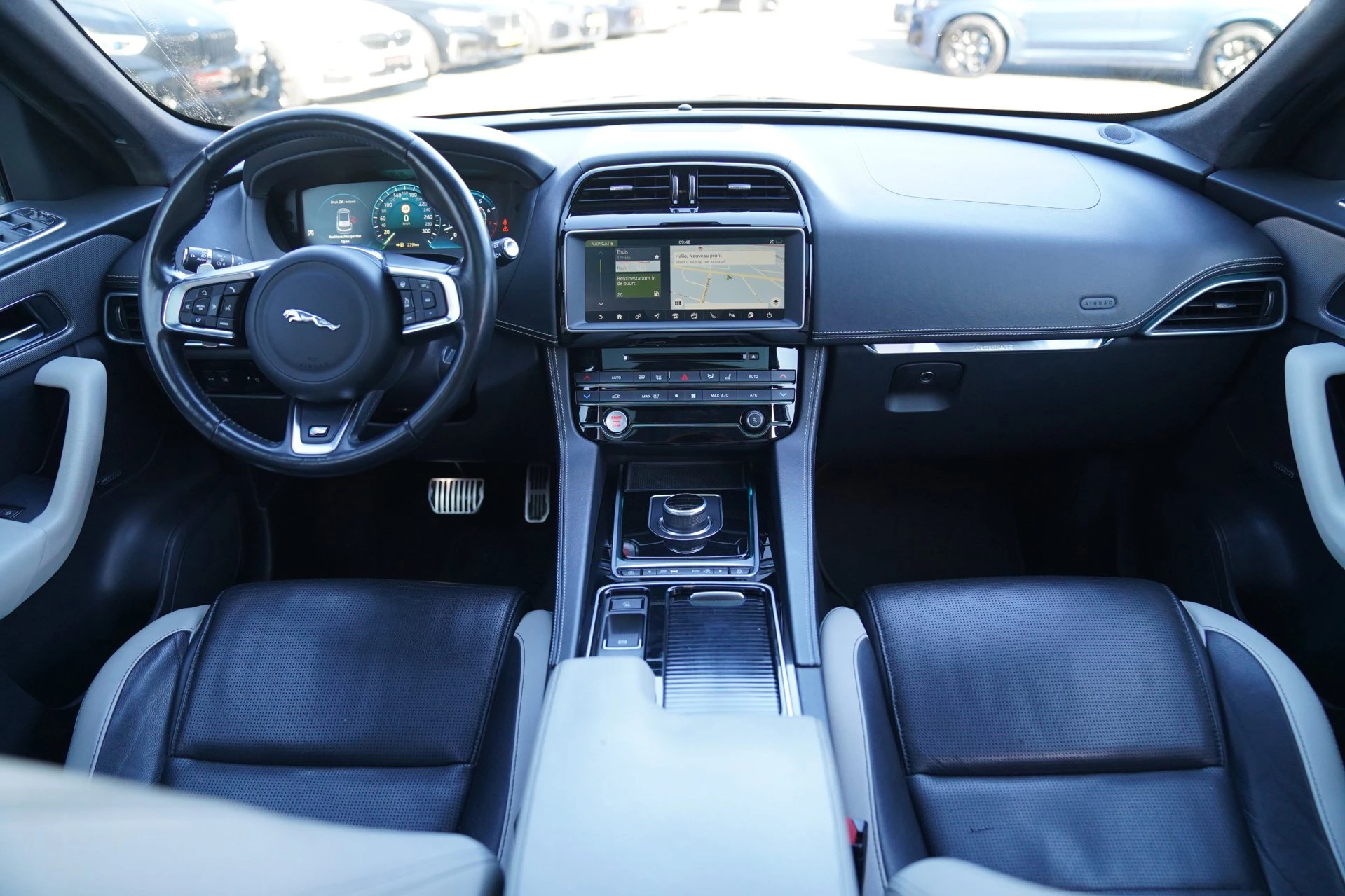 Hoofdafbeelding Jaguar F-PACE