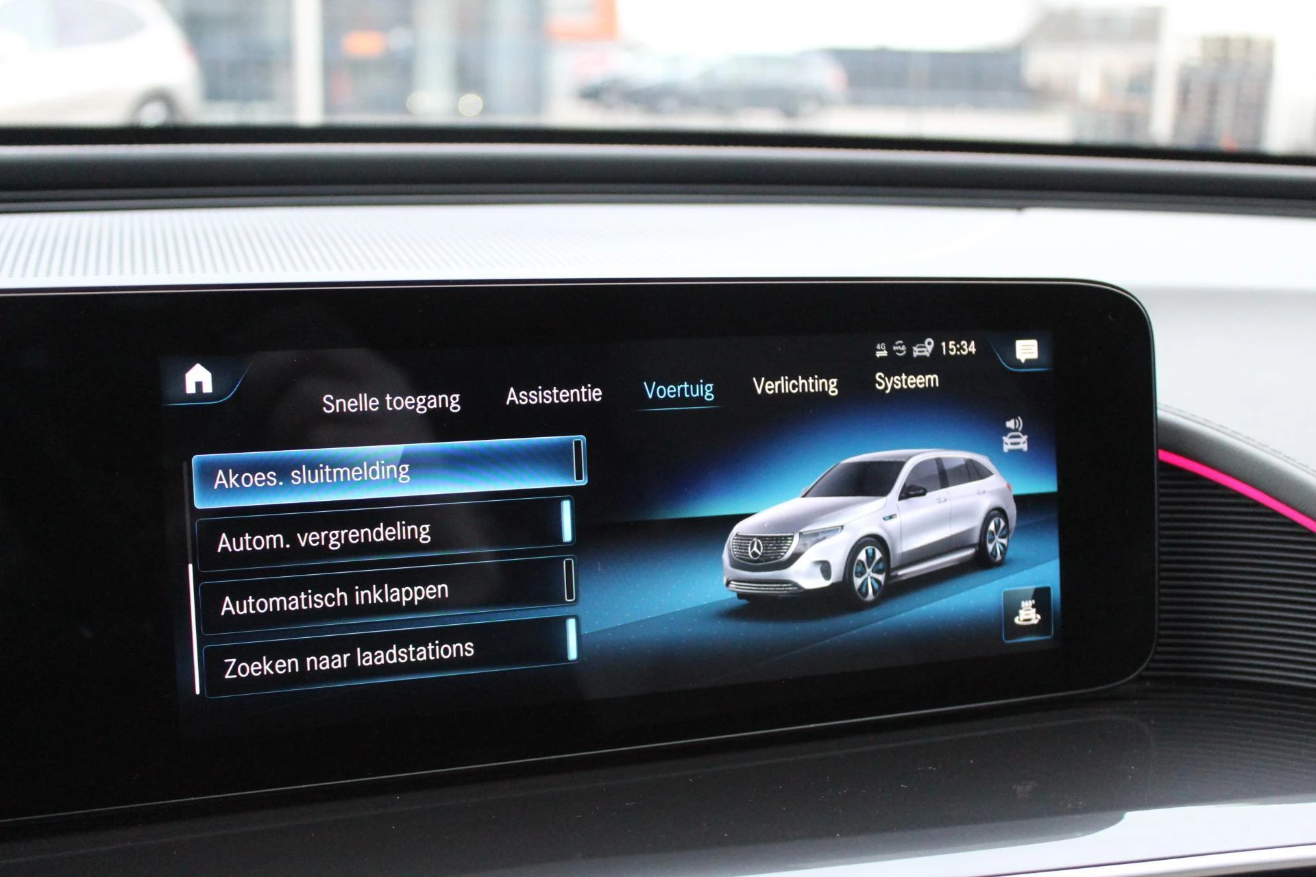 Hoofdafbeelding Mercedes-Benz EQC