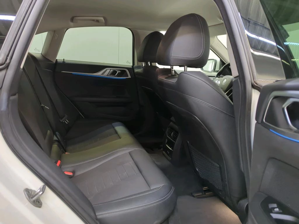 Hoofdafbeelding BMW i4