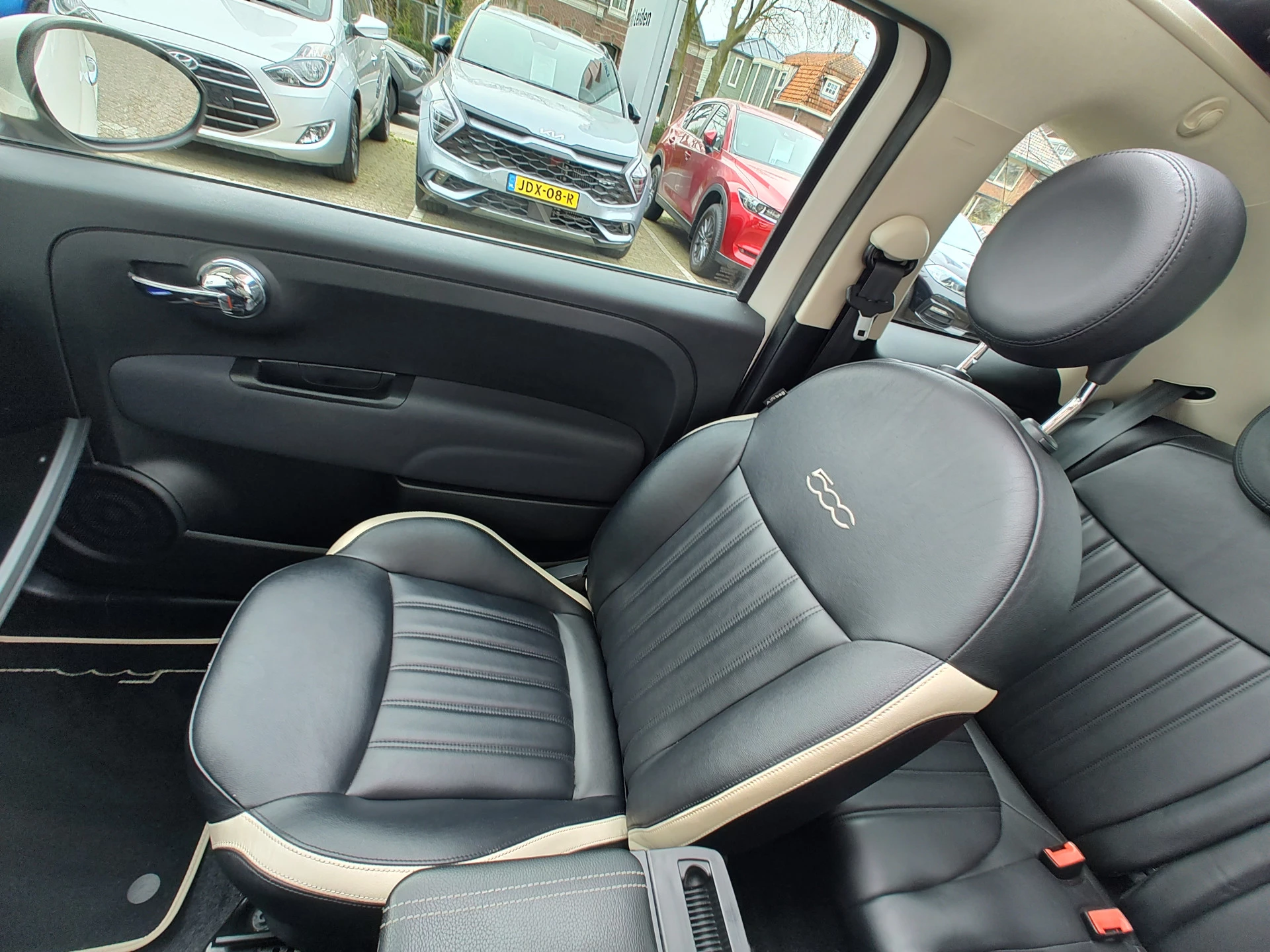 Hoofdafbeelding Fiat 500C