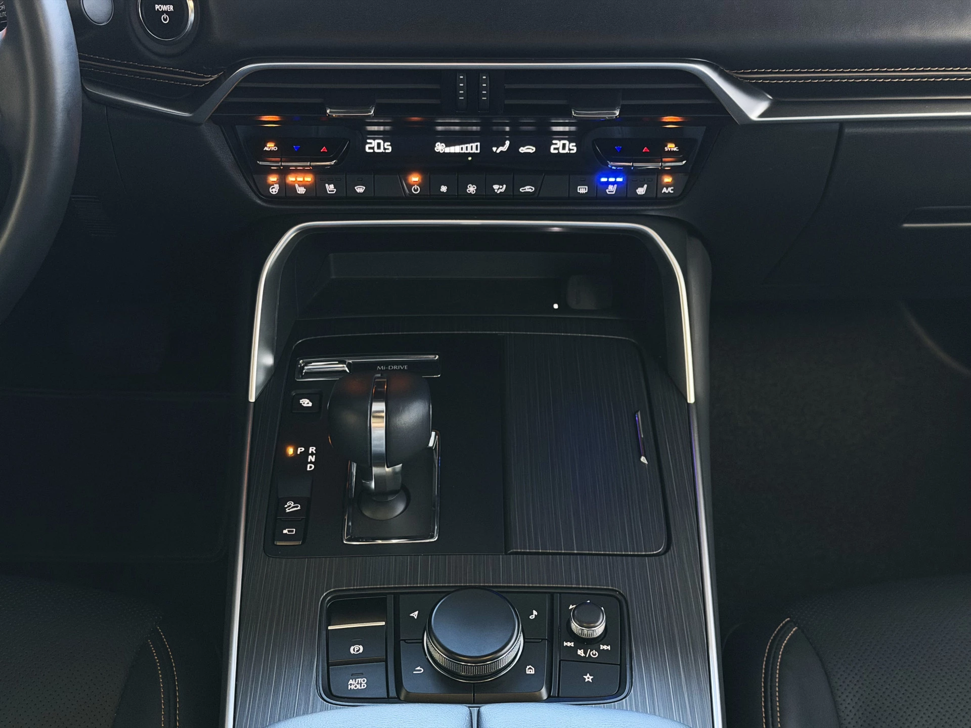 Hoofdafbeelding Mazda CX-60