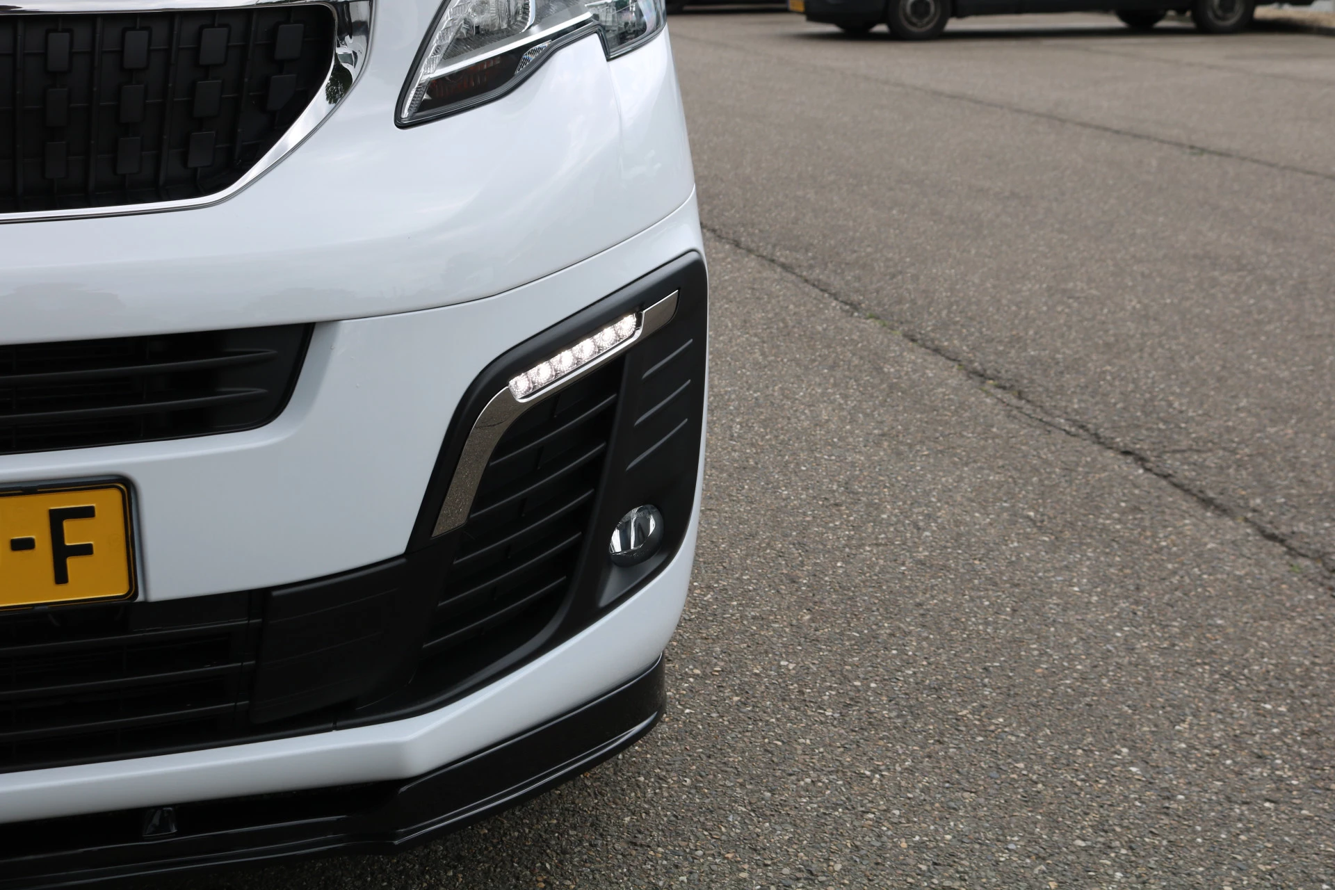 Hoofdafbeelding Peugeot e-Expert