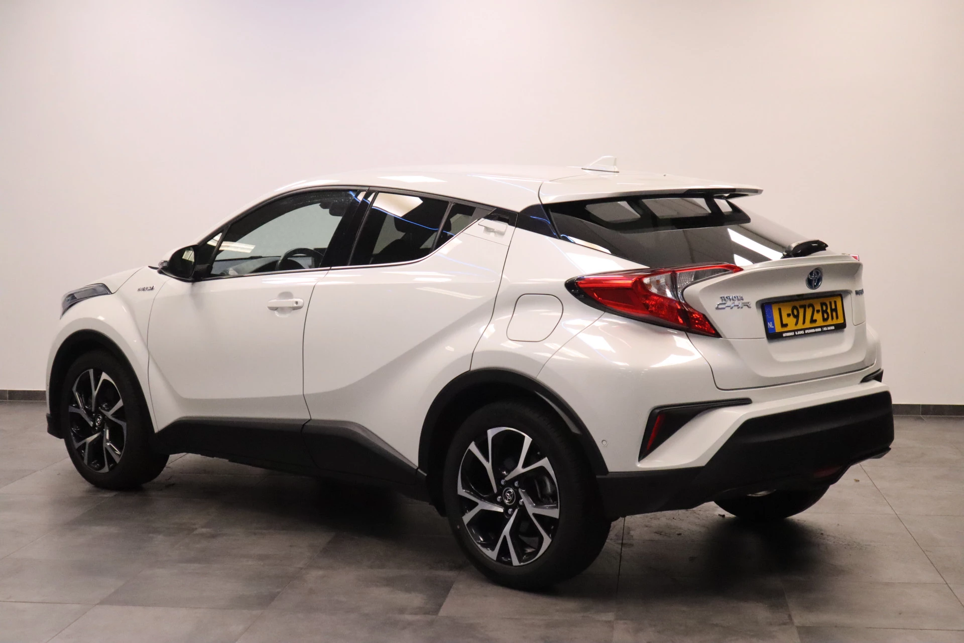 Hoofdafbeelding Toyota C-HR