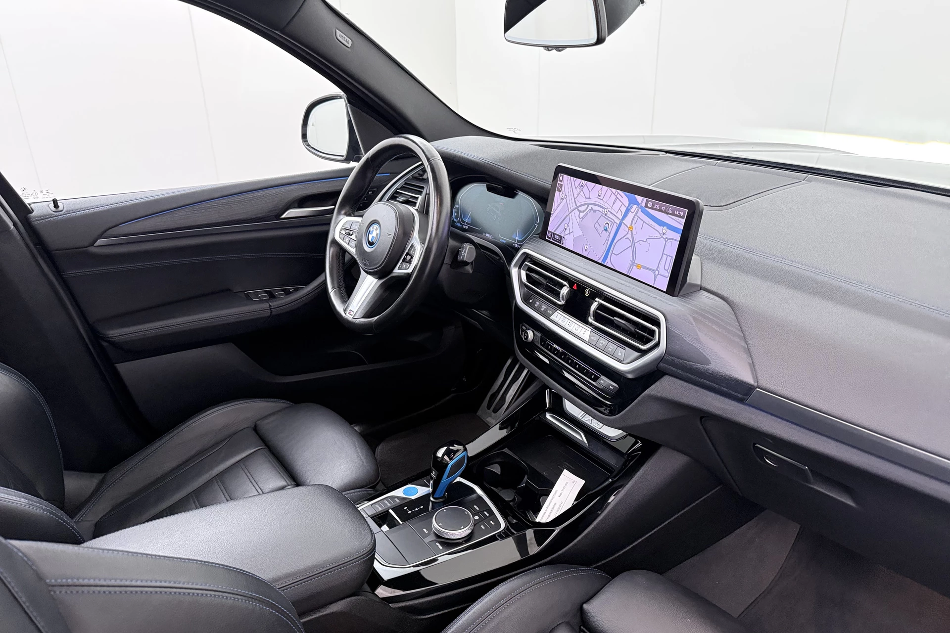 Hoofdafbeelding BMW iX3