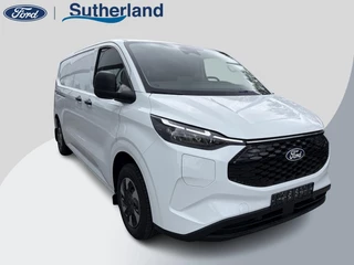 Ford E-Transit Cust. 340 L2H1 Trend 71 kWh 136pk | Bekleding zijwand en achterdeuren (volledig) | Laadvloer bescherming | 8-weg verstelbare en verwarmbare bestuurdersstoel met armsteun (i.c.m. bijrijdersbank) | Trekhaakvoorbereiding | Allweather banden | AGM accu | Laadkabel 10 | LED laadruimteverlichting (5 spots) | Vehicle Integration System