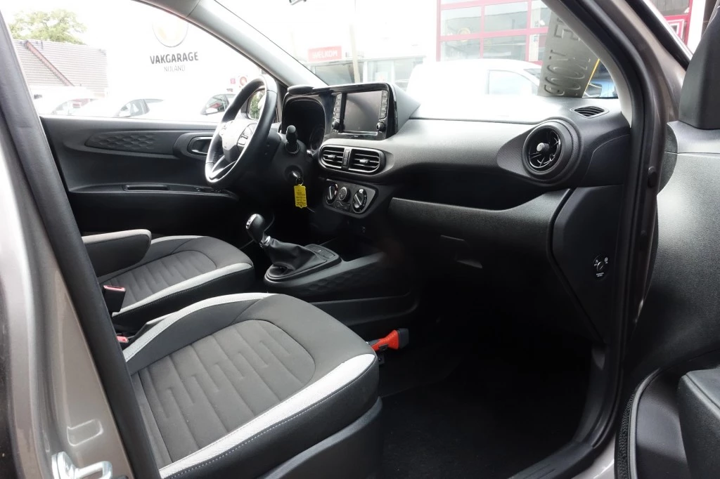 Hoofdafbeelding Hyundai i10