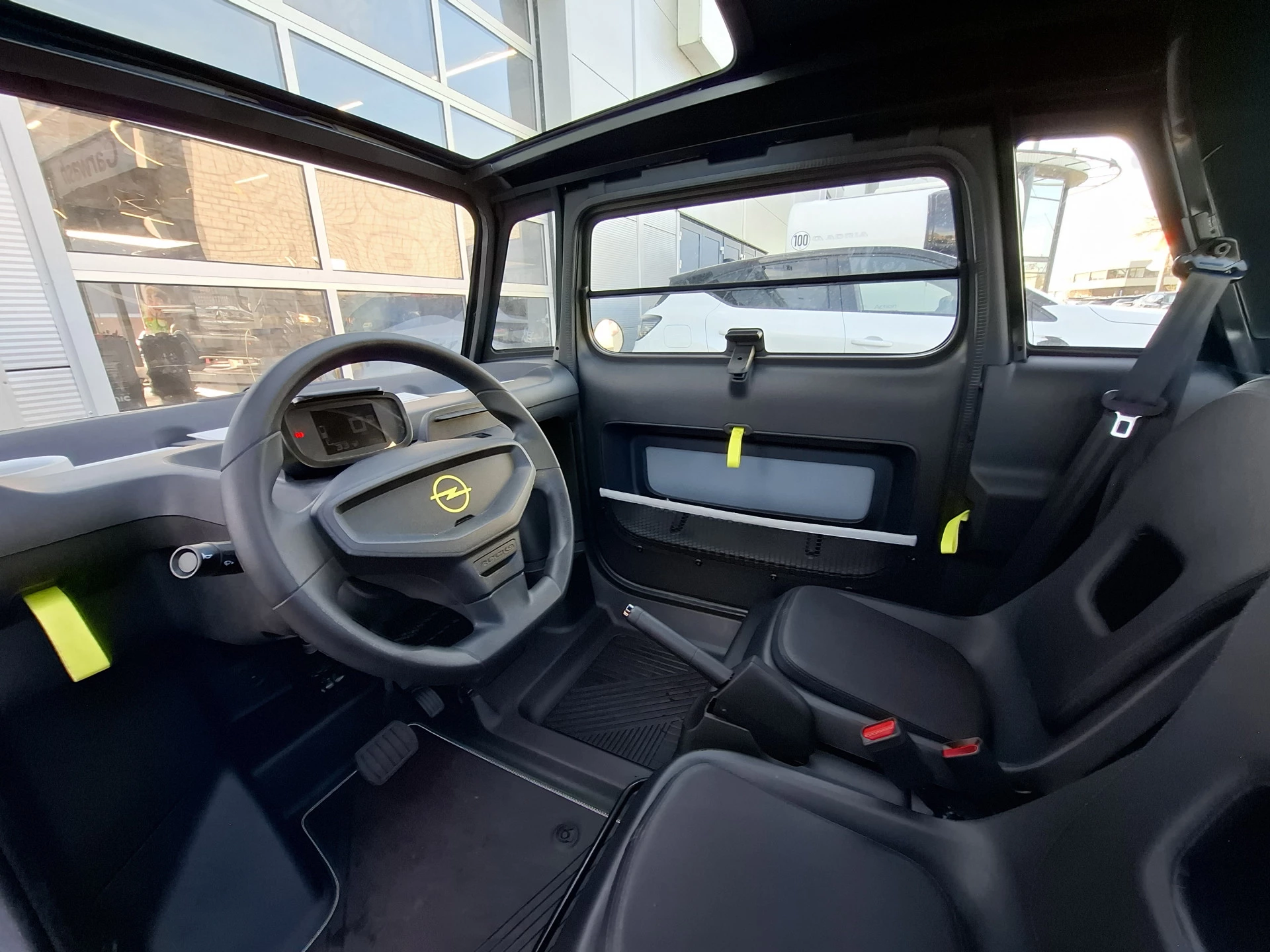 Hoofdafbeelding Opel Rocks-e