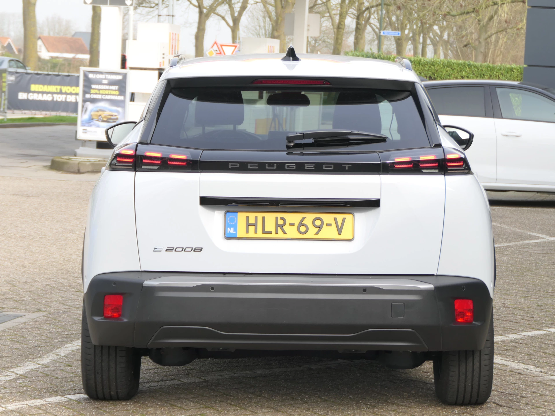 Hoofdafbeelding Peugeot e-2008