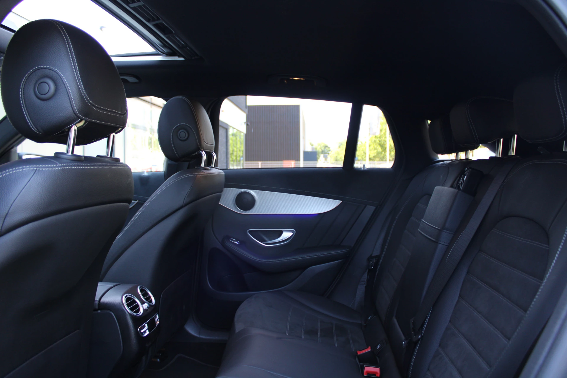 Hoofdafbeelding Mercedes-Benz EQC
