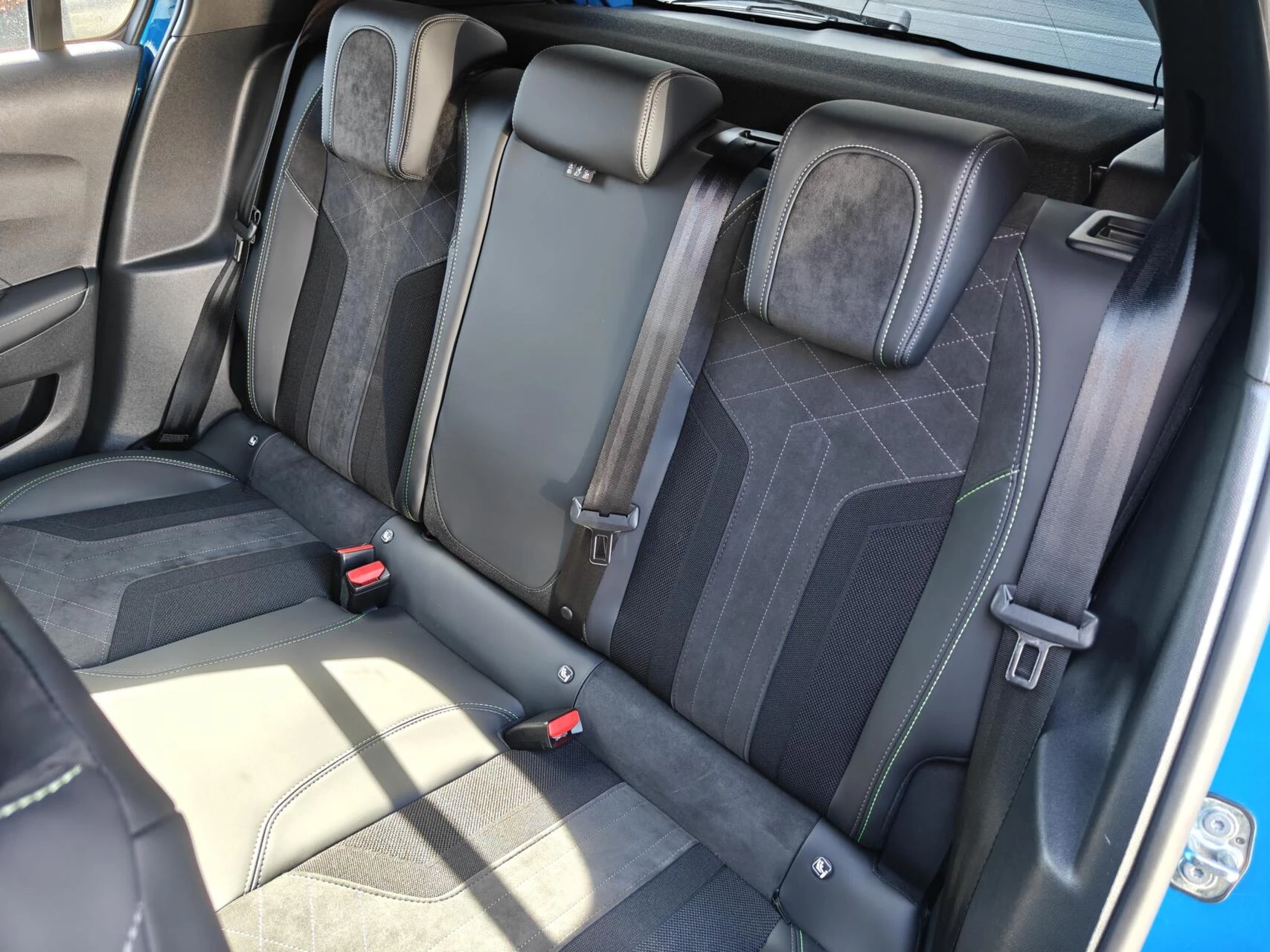 Hoofdafbeelding Peugeot e-208