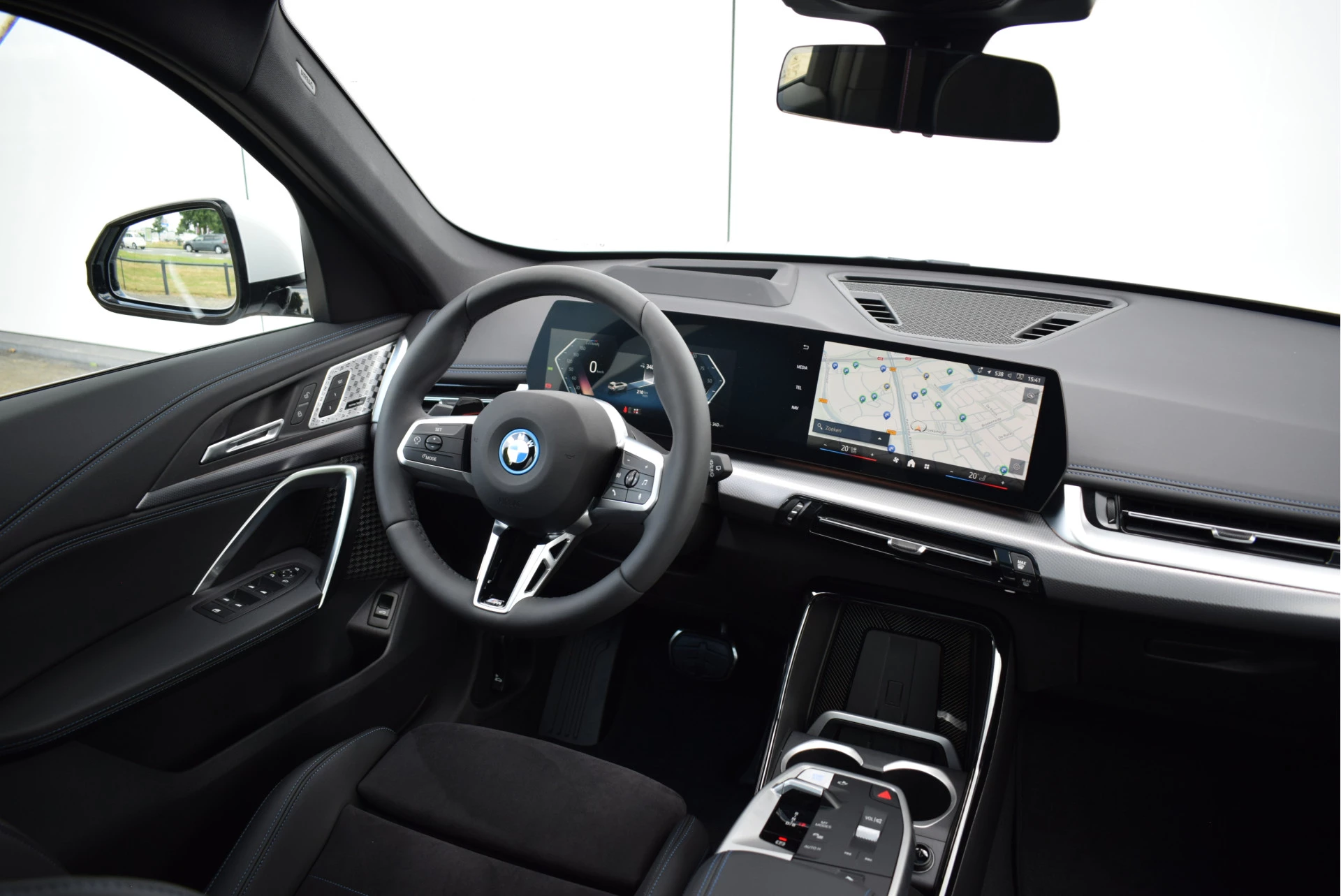 Hoofdafbeelding BMW iX1