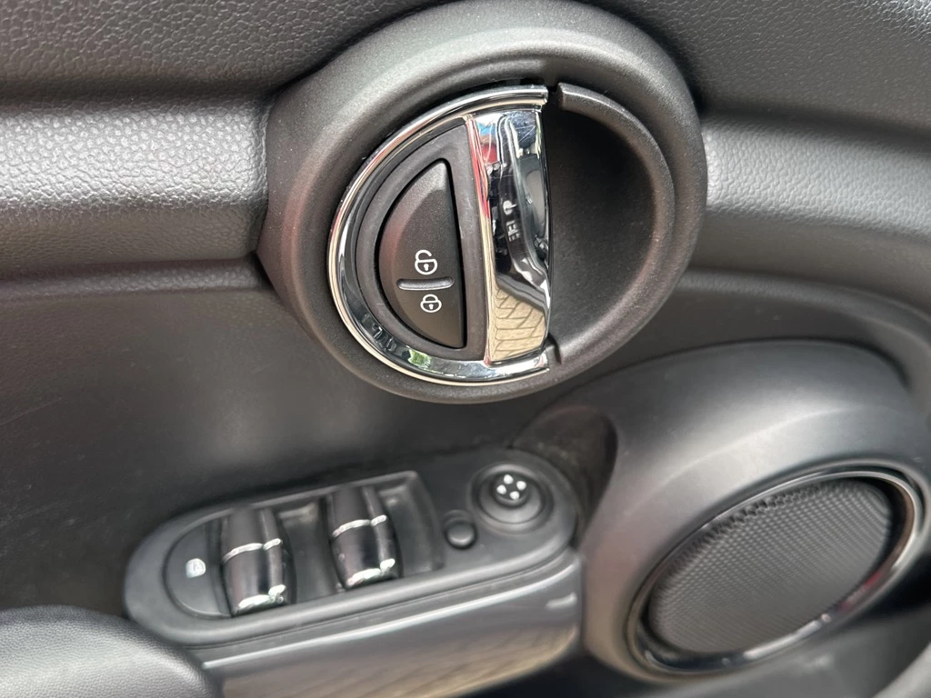 Hoofdafbeelding MINI One
