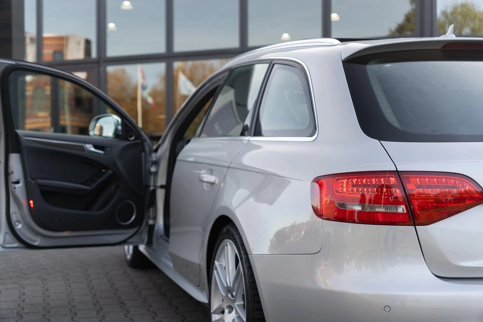 Hoofdafbeelding Audi S4