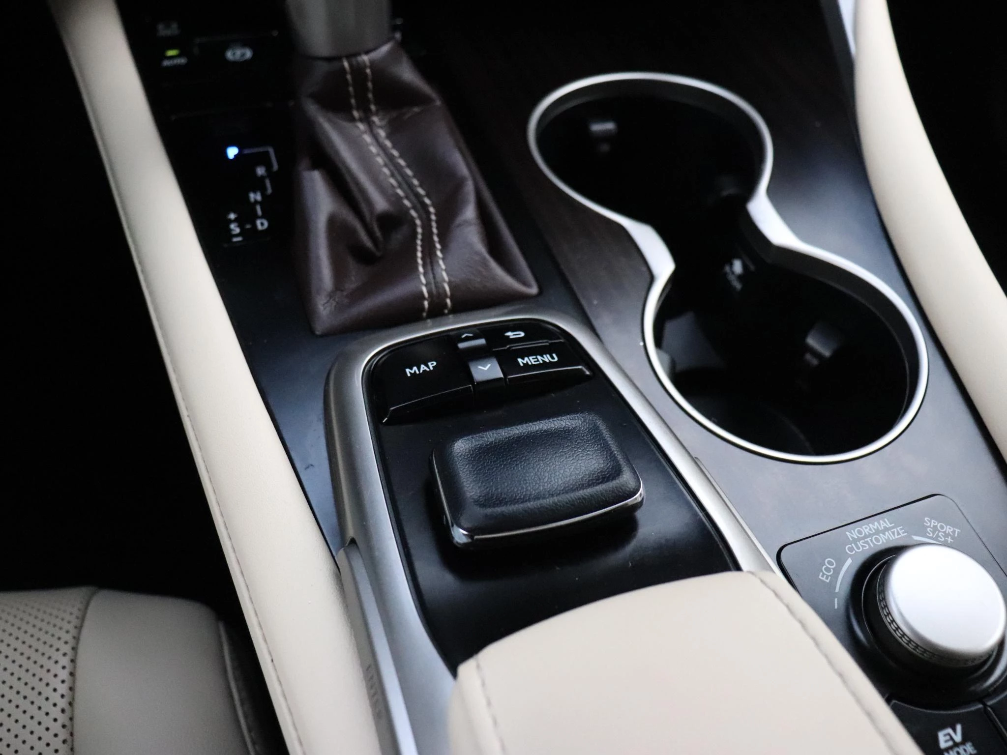 Hoofdafbeelding Lexus RX