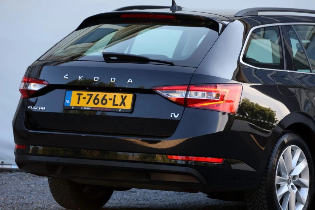 Hoofdafbeelding Škoda Superb
