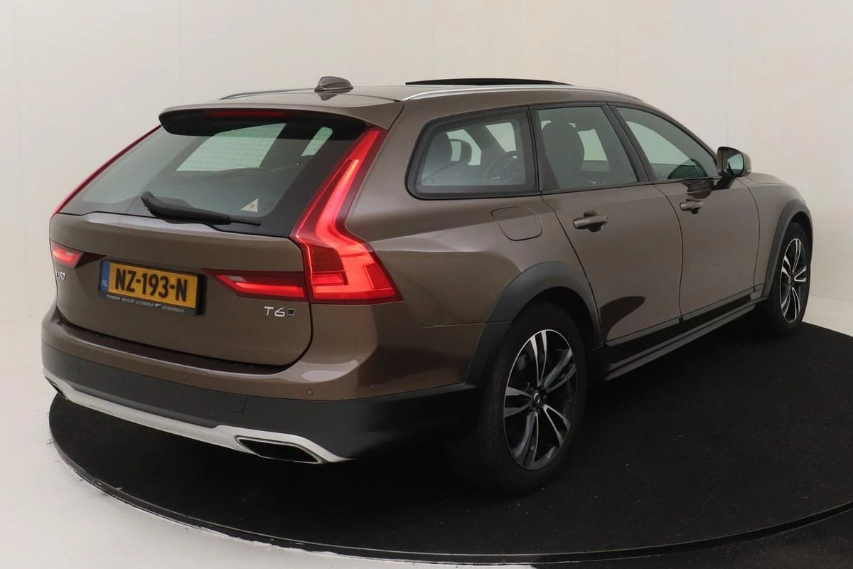 Hoofdafbeelding Volvo V90