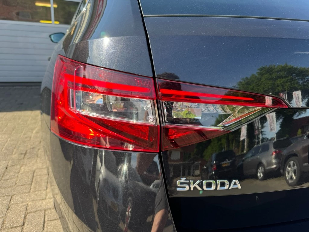 Hoofdafbeelding Škoda Superb