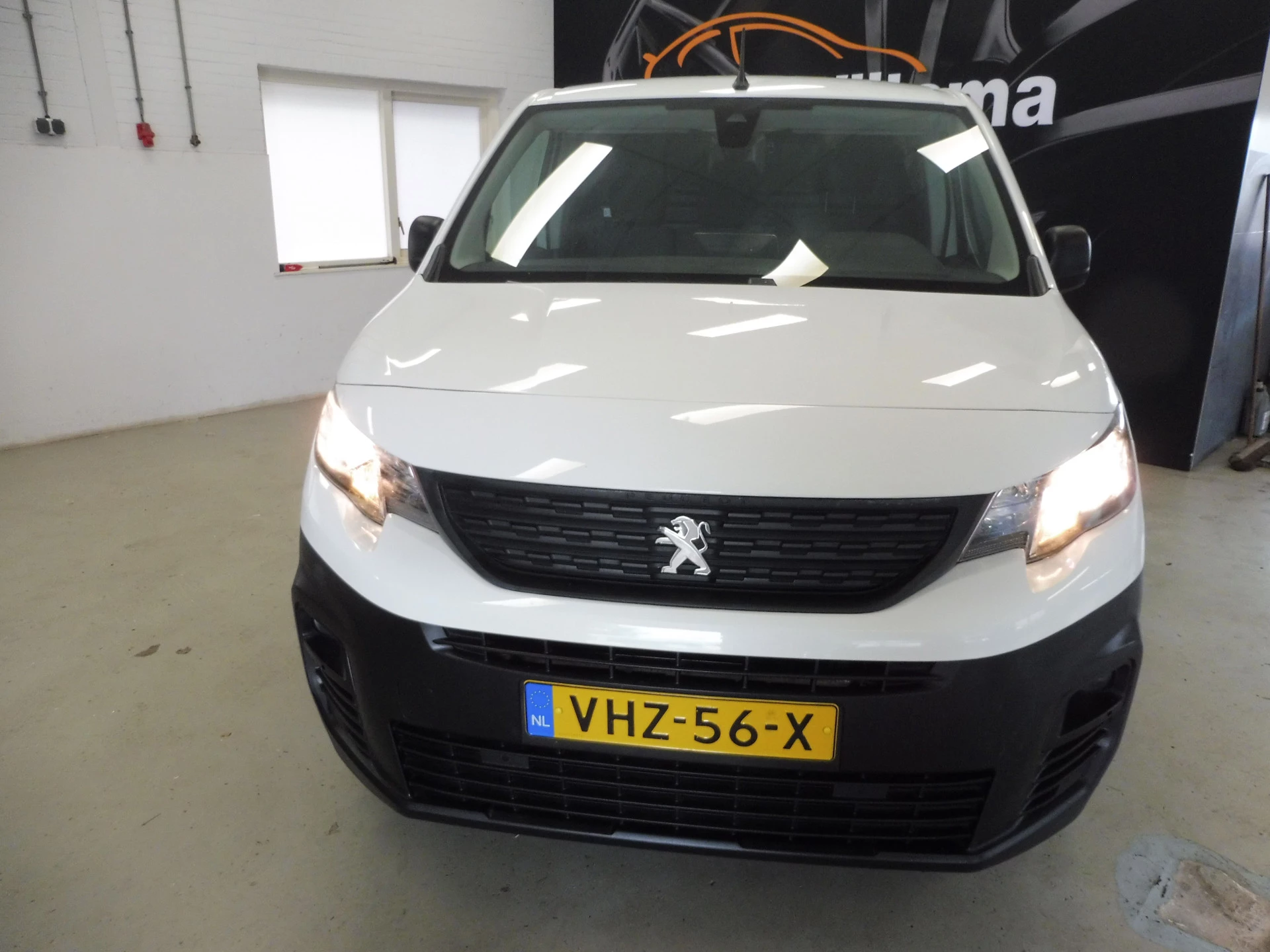 Hoofdafbeelding Peugeot Partner