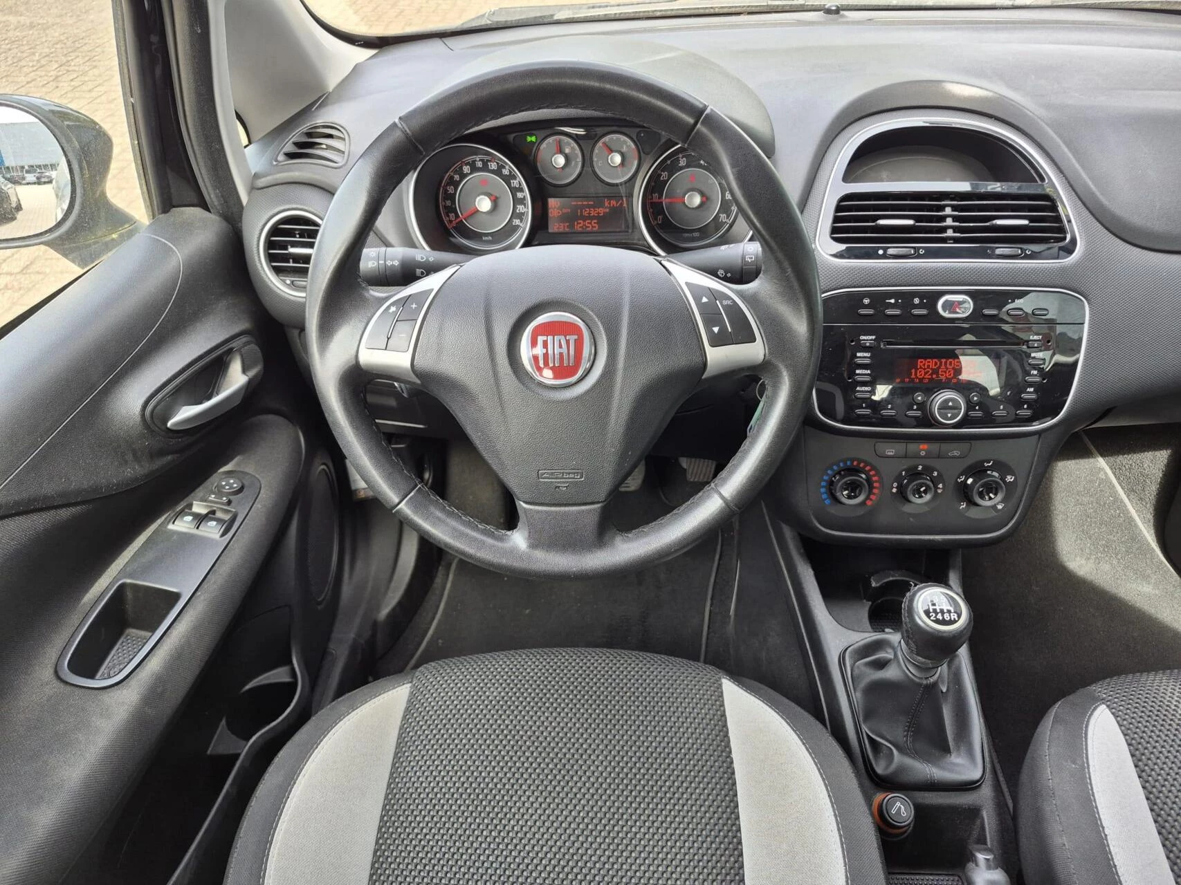 Hoofdafbeelding Fiat Punto