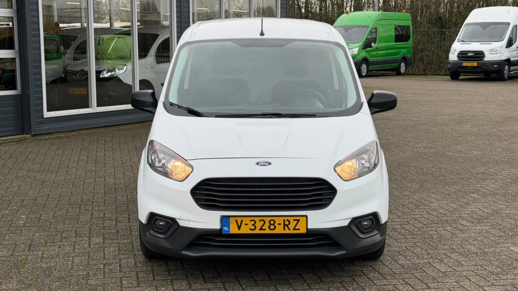 Hoofdafbeelding Ford Transit Courier