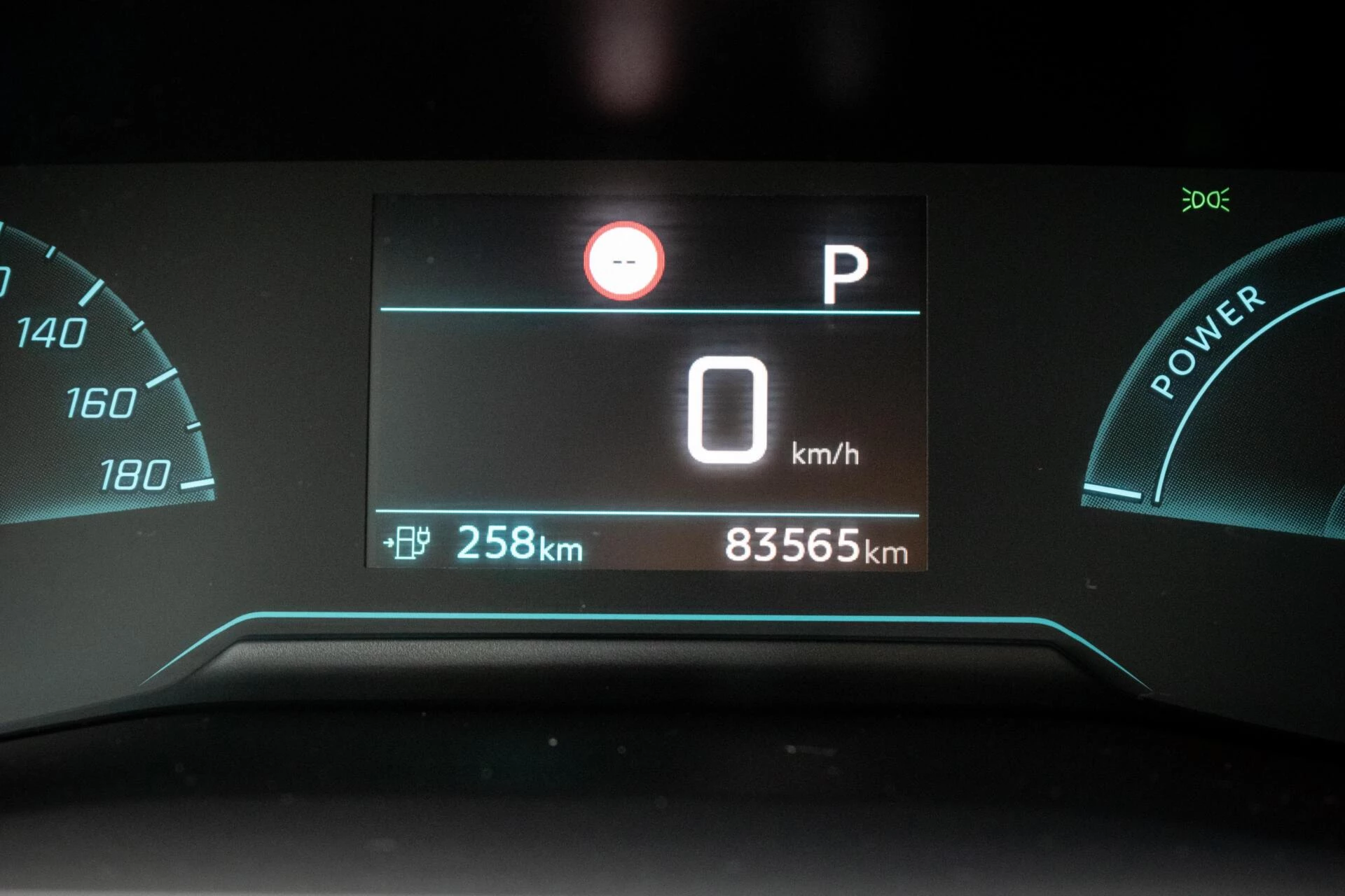 Hoofdafbeelding Peugeot e-208