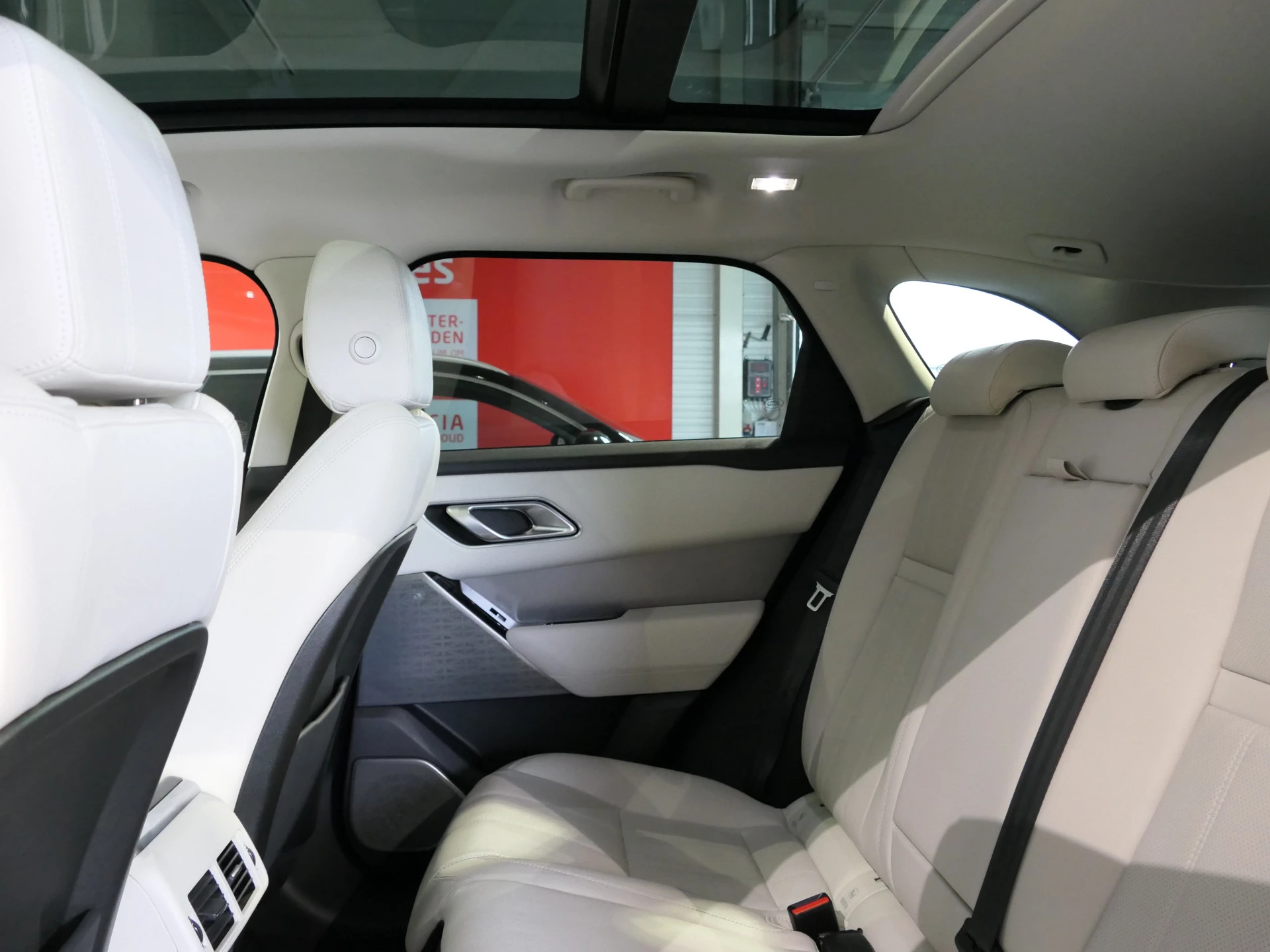 Hoofdafbeelding Land Rover Range Rover Velar