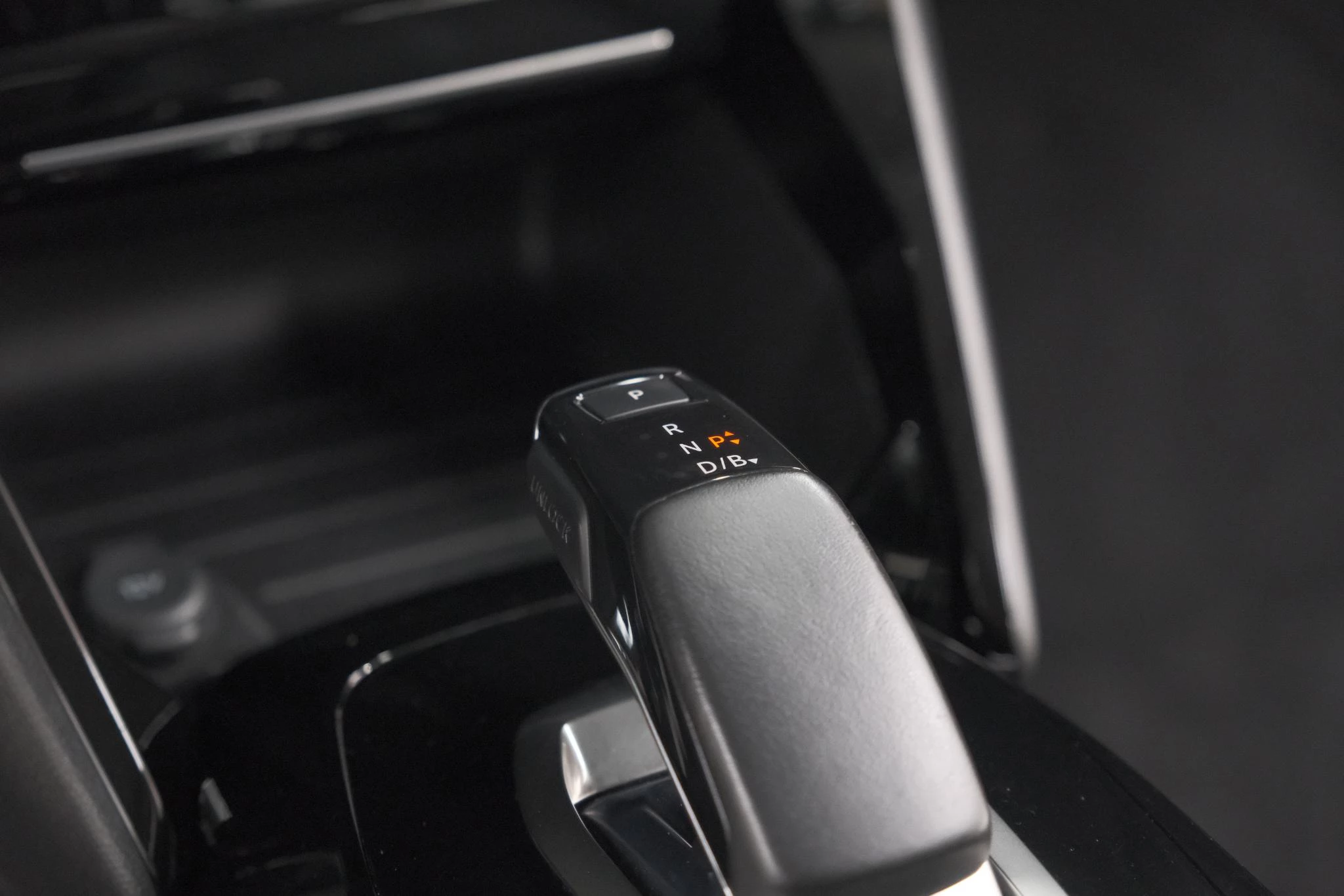 Hoofdafbeelding Peugeot e-2008