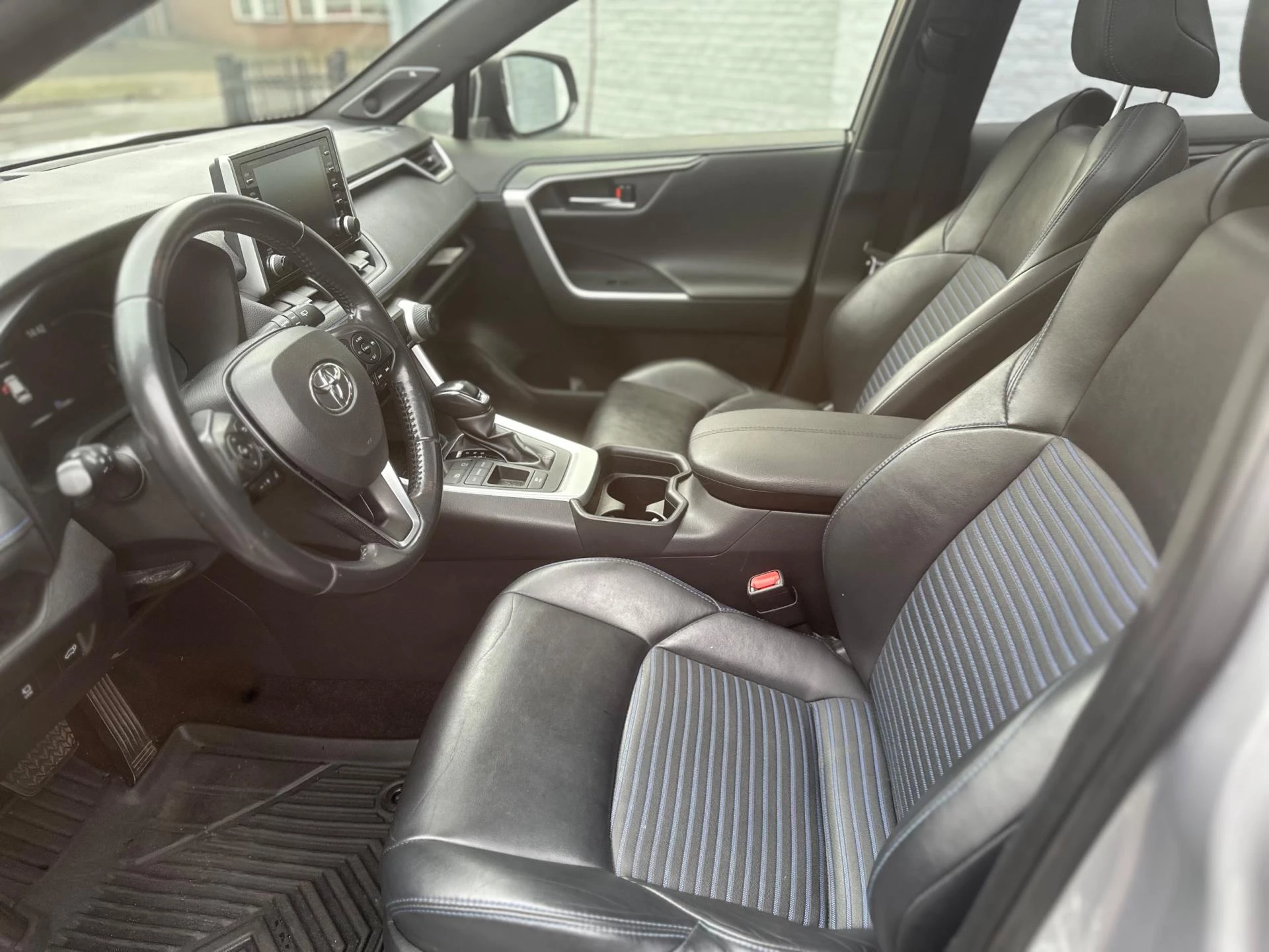 Hoofdafbeelding Toyota RAV4